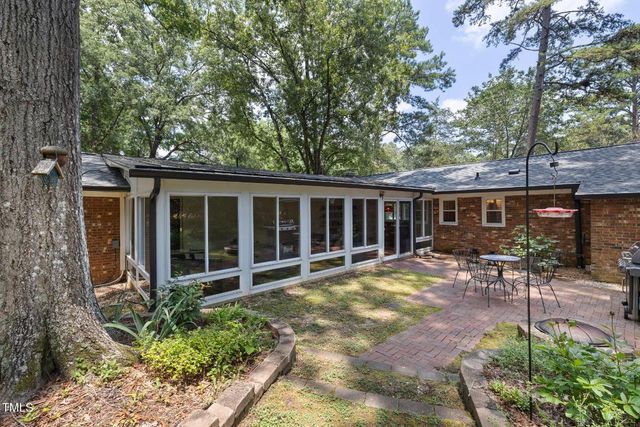 700 Tinkerbell Road, Chapel Hill, NC 27517