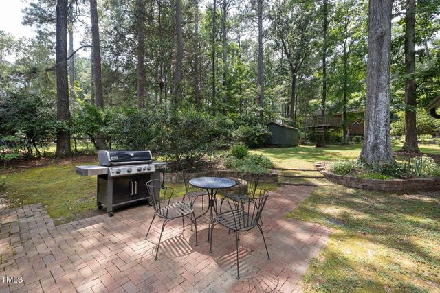 700 Tinkerbell Road, Chapel Hill, NC 27517