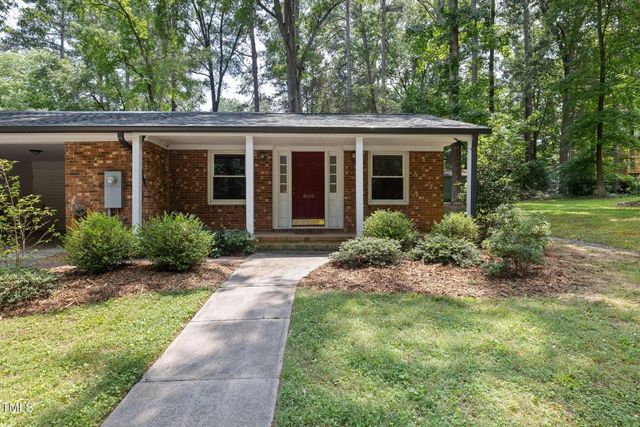 700 Tinkerbell Road, Chapel Hill, NC 27517