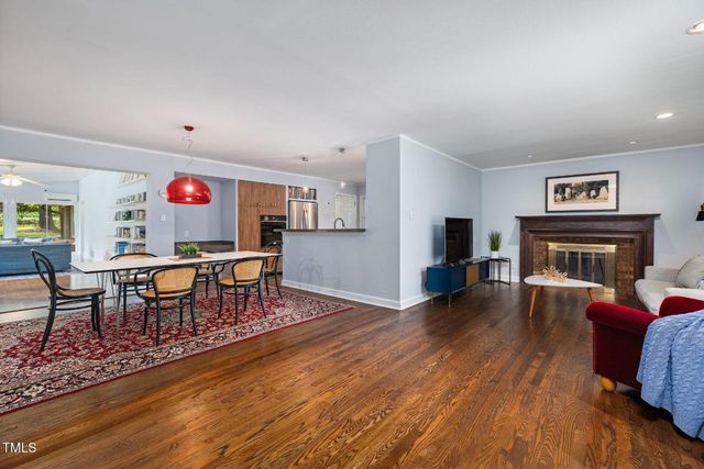 700 Tinkerbell Road, Chapel Hill, NC 27517