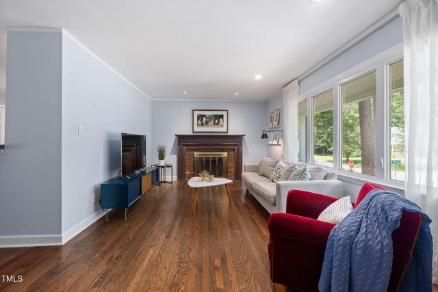 700 Tinkerbell Road, Chapel Hill, NC 27517