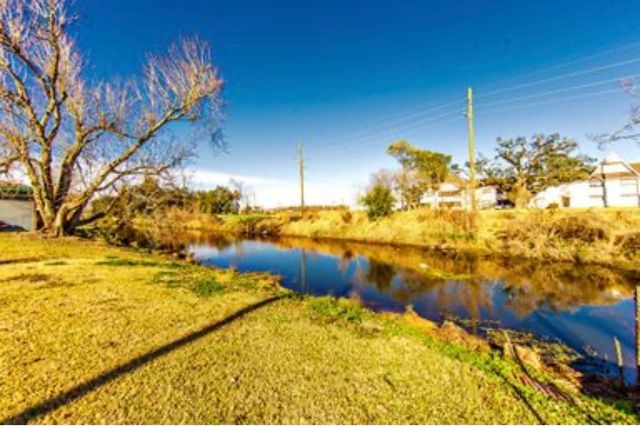 5463 West Main Street, Houma, LA 70360