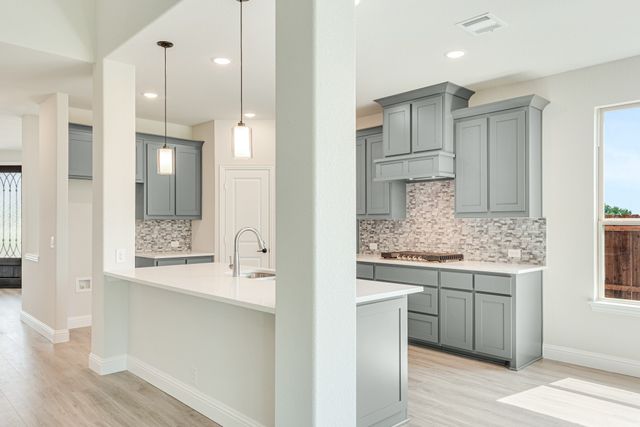 148 Rosewood Drive, Glenn Heights, TX 75154