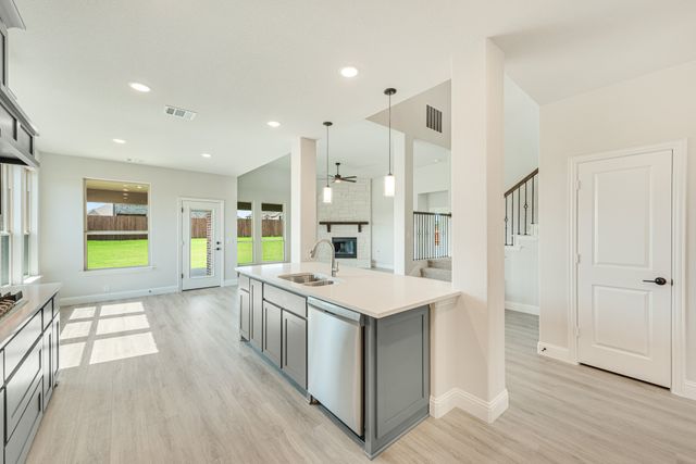 148 Rosewood Drive, Glenn Heights, TX 75154