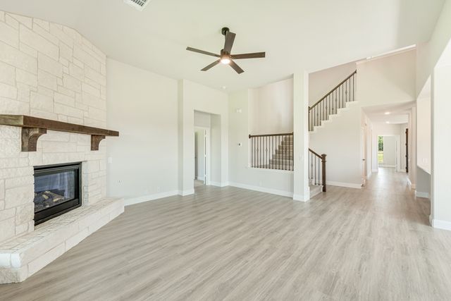 148 Rosewood Drive, Glenn Heights, TX 75154