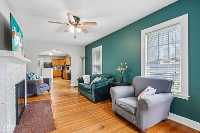 4833 Hinesley Avenue, Indianapolis, IN 46208