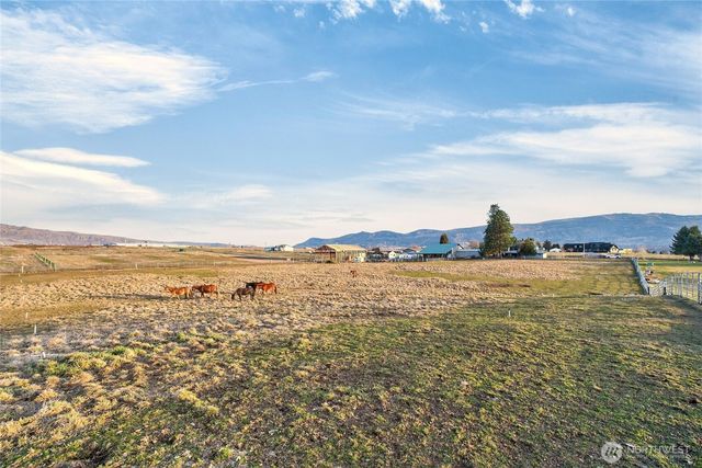 2775 4th Street SE, East Wenatchee, WA 98802