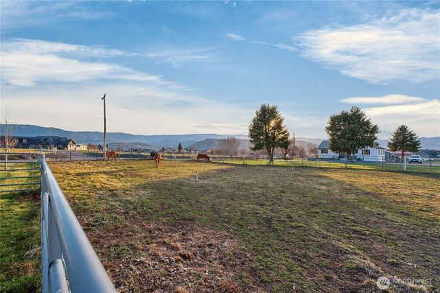 2775 4th Street SE, East Wenatchee, WA 98802