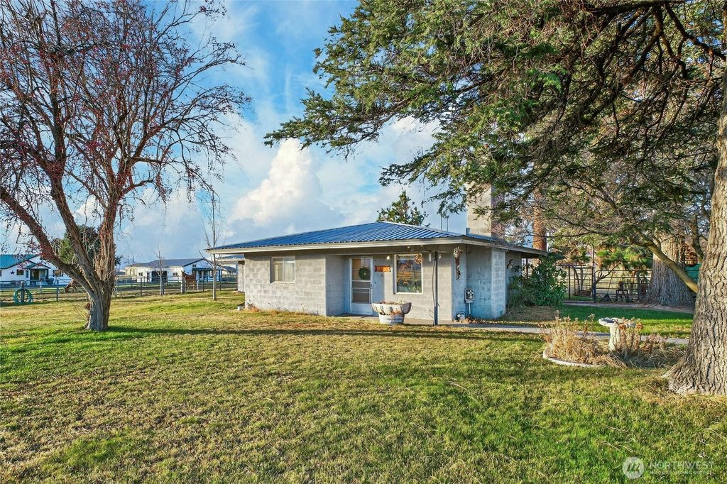 2775 4th Street SE, East Wenatchee, WA 98802