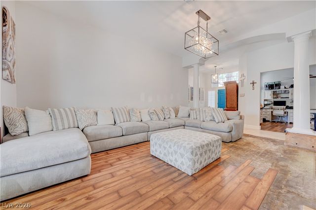 631 Robin Lane, Henderson, NV 89015