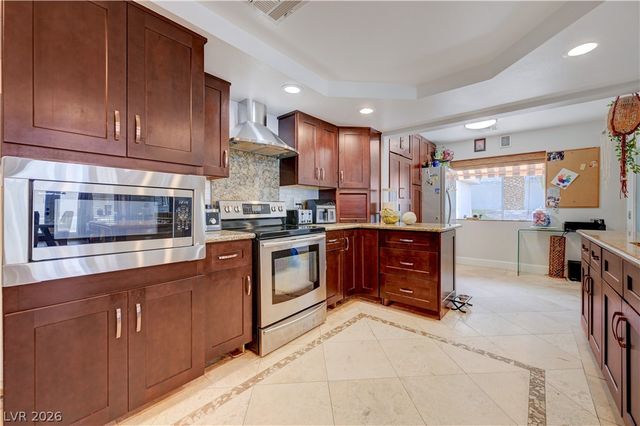 631 Robin Lane, Henderson, NV 89015