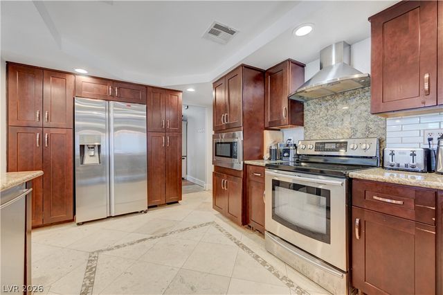 631 Robin Lane, Henderson, NV 89015