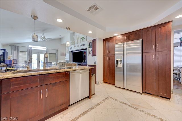 631 Robin Lane, Henderson, NV 89015