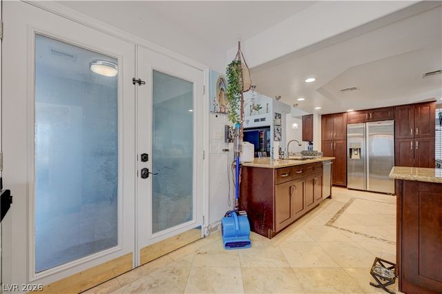 631 Robin Lane, Henderson, NV 89015