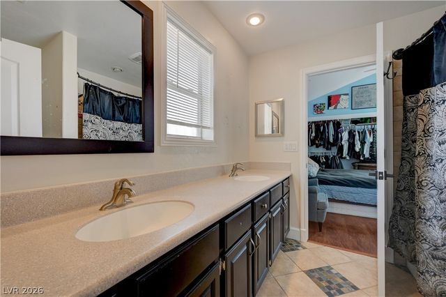 631 Robin Lane, Henderson, NV 89015