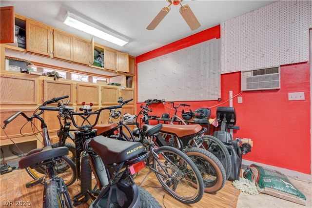 631 Robin Lane, Henderson, NV 89015