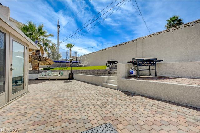 631 Robin Lane, Henderson, NV 89015