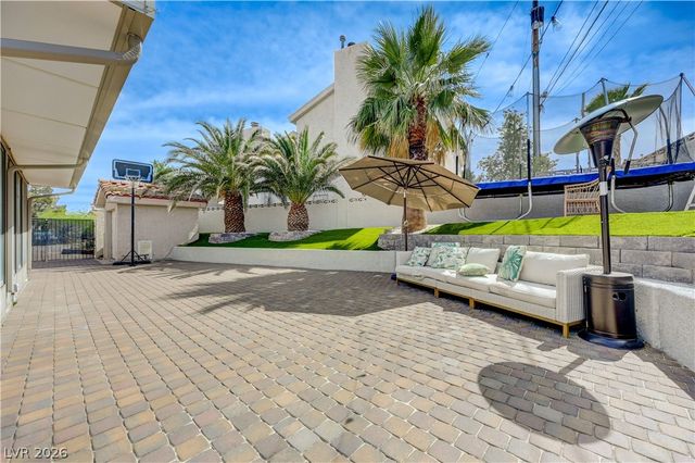 631 Robin Lane, Henderson, NV 89015