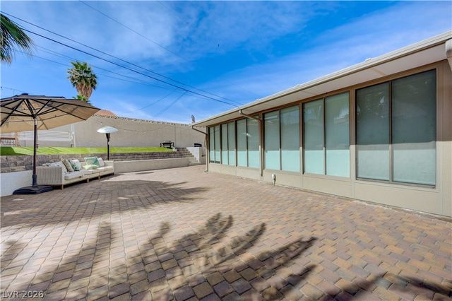 631 Robin Lane, Henderson, NV 89015