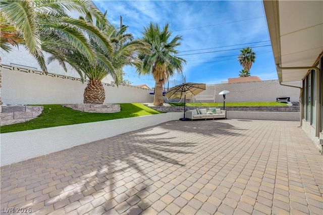 631 Robin Lane, Henderson, NV 89015