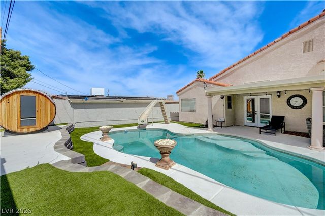 631 Robin Lane, Henderson, NV 89015