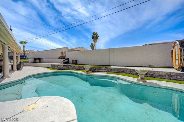 631 Robin Lane, Henderson, NV 89015