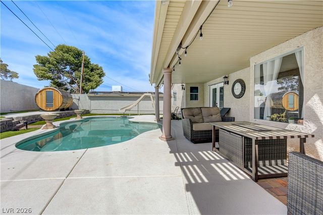 631 Robin Lane, Henderson, NV 89015