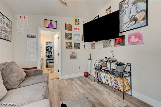 631 Robin Lane, Henderson, NV 89015