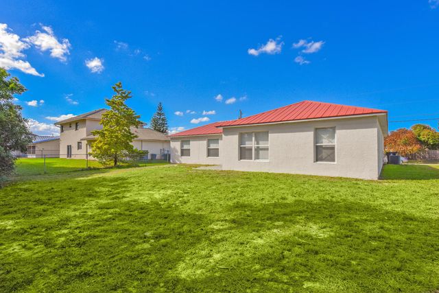 1750 SW Buttercup Ave, Port St. Lucie, Port St Lucie, FL 34953