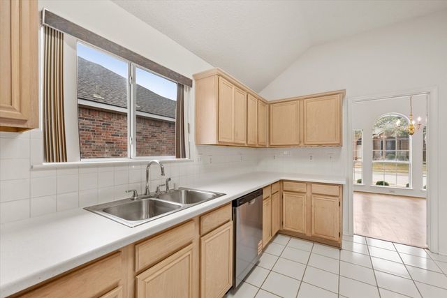 1517 Willowross Drive, Lewisville, TX 75077