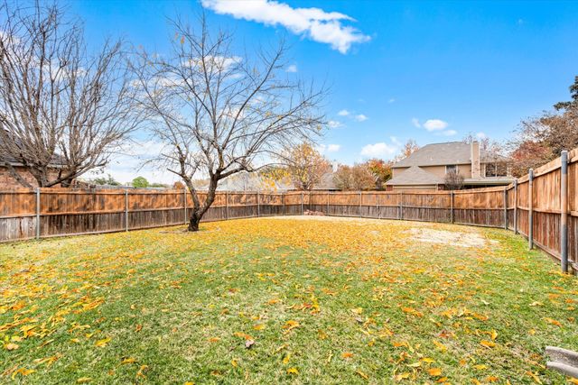 1517 Willowross Drive, Lewisville, TX 75077