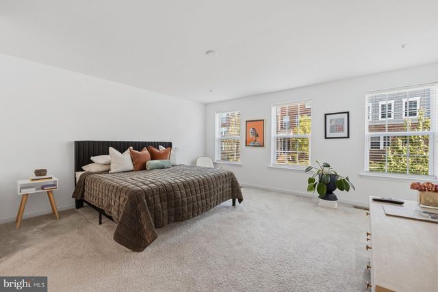 2731 PINEBROOK RD, Landover, MD 20785