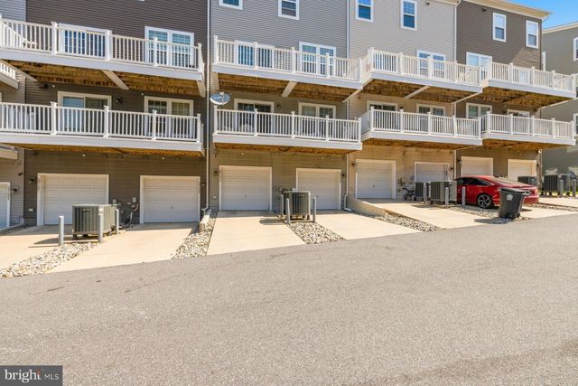 2731 PINEBROOK RD, Landover, MD 20785