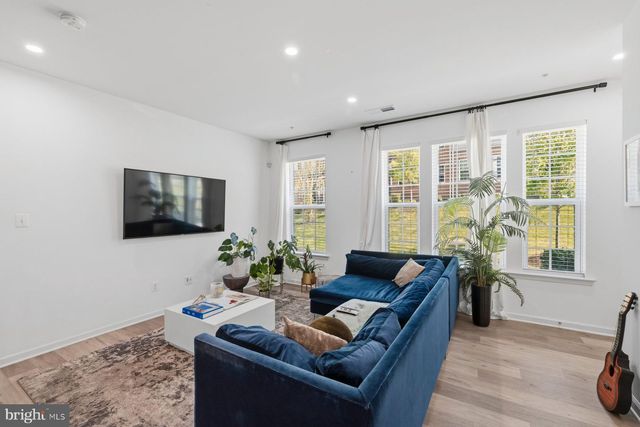 2731 PINEBROOK RD, Landover, MD 20785