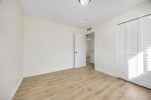 15490 Dixie, Redford Charter Township, MI 48239