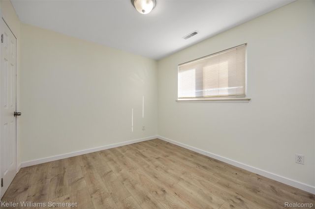 15490 Dixie, Redford Charter Township, MI 48239