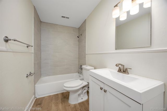 15490 Dixie, Redford Charter Township, MI 48239