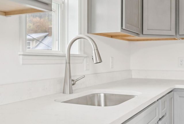 29 National Street, Windsor, VT 05089