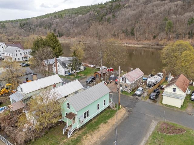 29 National Street, Windsor, VT 05089
