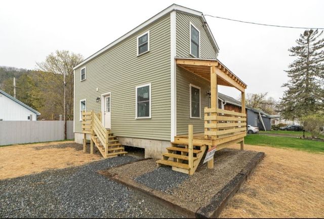 29 National Street, Windsor, VT 05089
