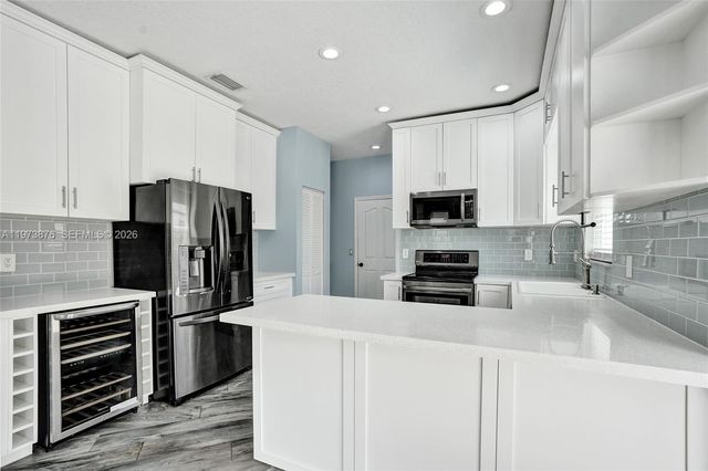 847 NW 127th Ave, Coral Springs, FL 33071