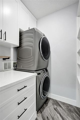 847 NW 127th Ave, Coral Springs, FL 33071