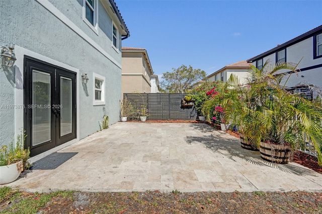 847 NW 127th Ave, Coral Springs, FL 33071