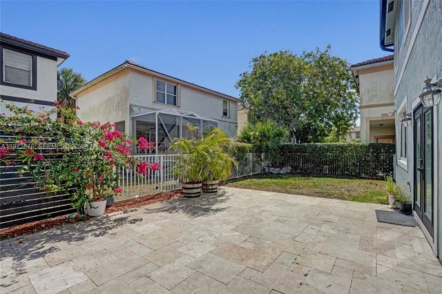 847 NW 127th Ave, Coral Springs, FL 33071