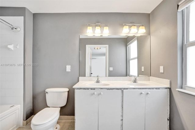 847 NW 127th Ave, Coral Springs, FL 33071