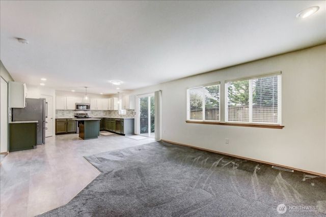 1523 151st Street SW, Lynnwood, WA 98087