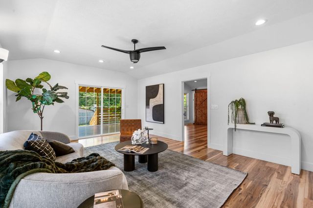 2324 E Huntington Street, Ozark, MO 65721