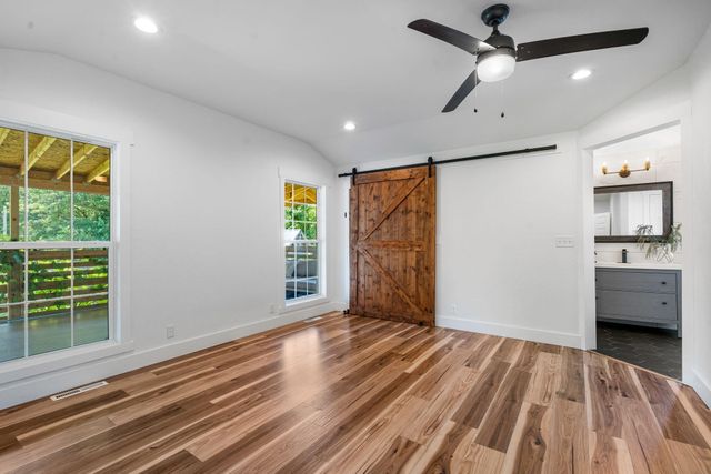 2324 E Huntington Street, Ozark, MO 65721
