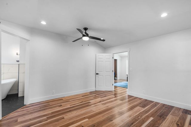 2324 E Huntington Street, Ozark, MO 65721