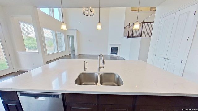 1614 Kosmas Dr, San Antonio, TX 78245